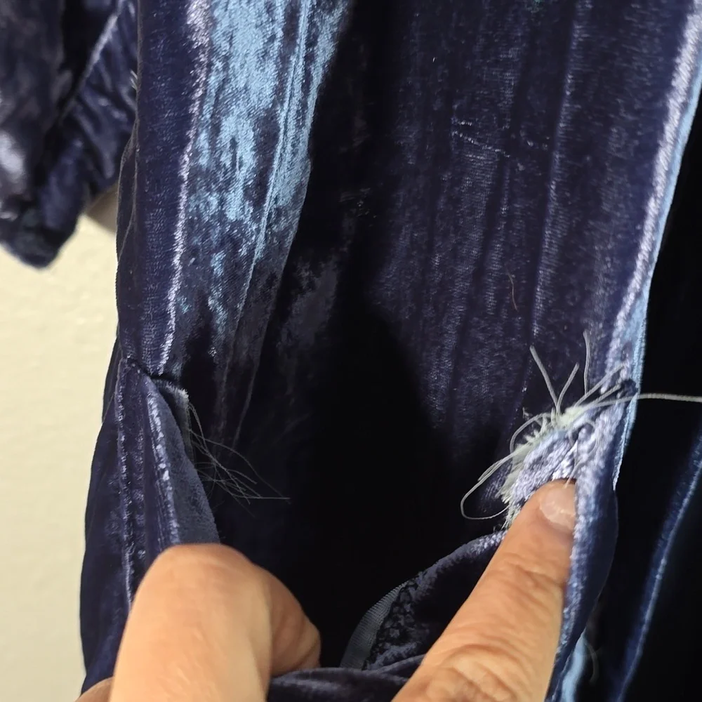 Harry Potter Pottery Barn Ravenclaw Velvet Blue Robe Size Large- XL - Picture 6 of 8